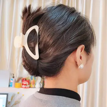Merginos Korėjos Didelio Dydžio Maudymosi Įrašus Akrilo Tuščiaviduriai Plaukų Žnyplės Patraukti Įrašus Plaukų Patraukti Plaukai Surišti Į Uodegą Turėtojas